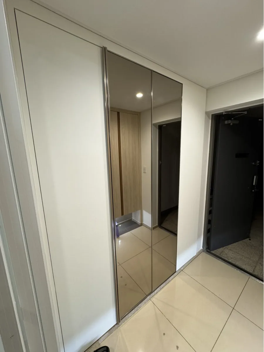 거울 도어 현관신발장 시공 완료 사례